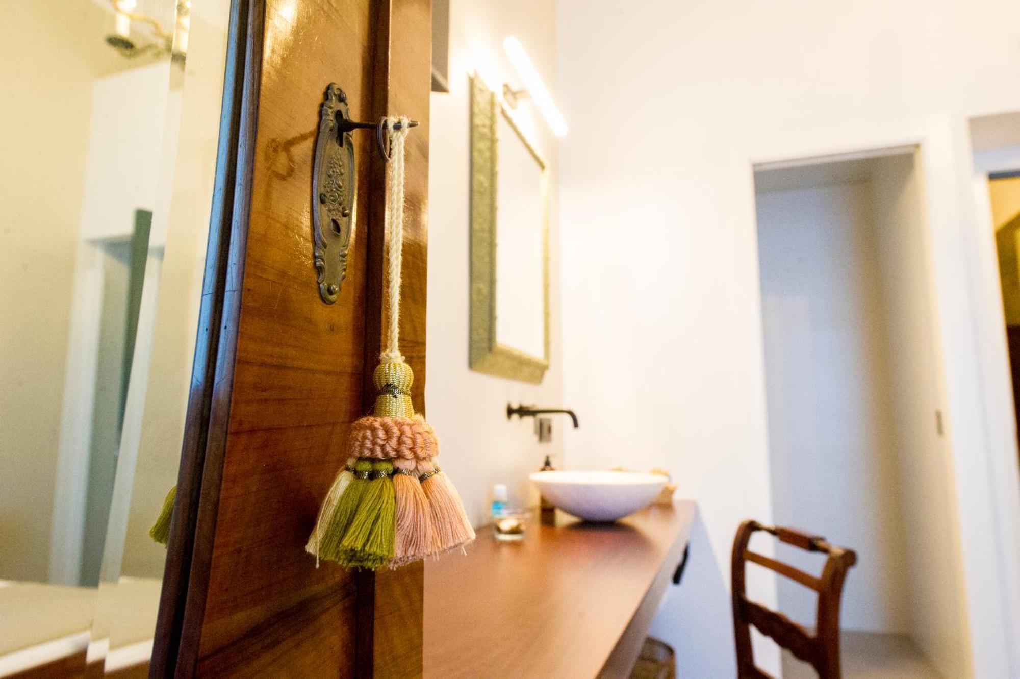 Bolet Casa Modernista Bed & Breakfast Castellvi de la Marca Exterior photo