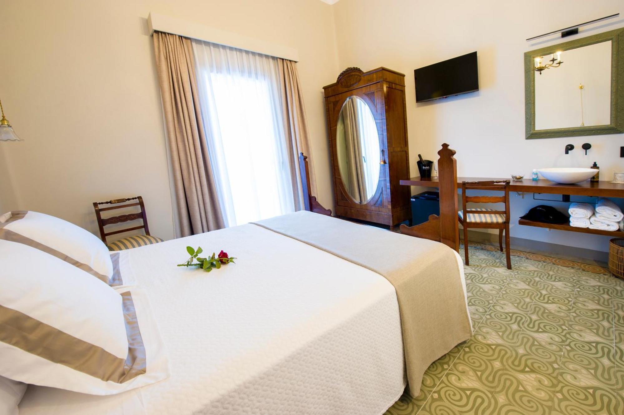Bolet Casa Modernista Bed & Breakfast Castellvi de la Marca Exterior photo